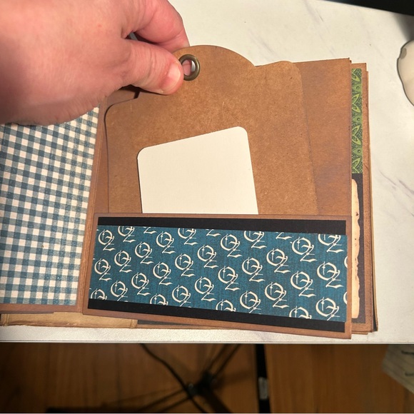 G45 wizard of OZ postcards Scrapbook - Picture 3 of 14